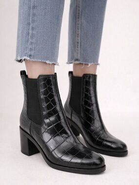Rag & Bone Black Leather Croc Embossed Ankle Bootie Women’s EU 37.5 | US 7-7.5